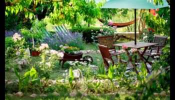 Skulpturālā svētlaime: ienesiet mieru jūsu āra oāzē