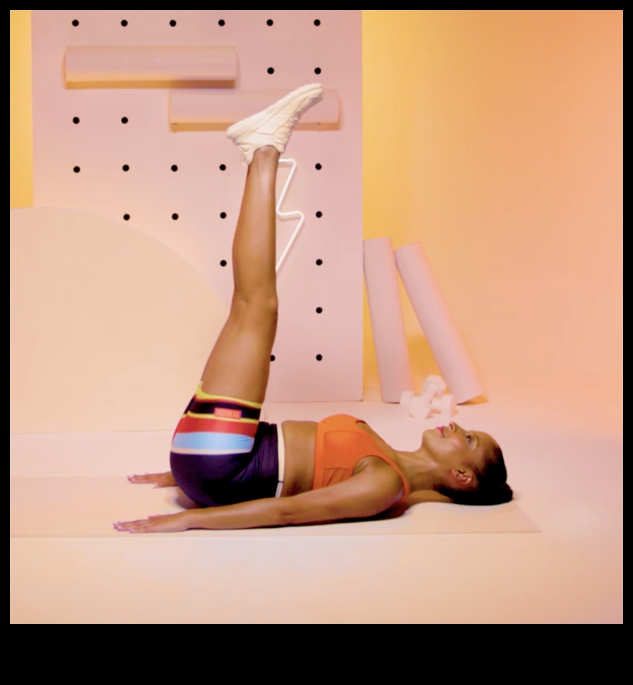 Spēcīgāki no iekšpuses: galvenie fitnesa treniņi visiem līmeņiem