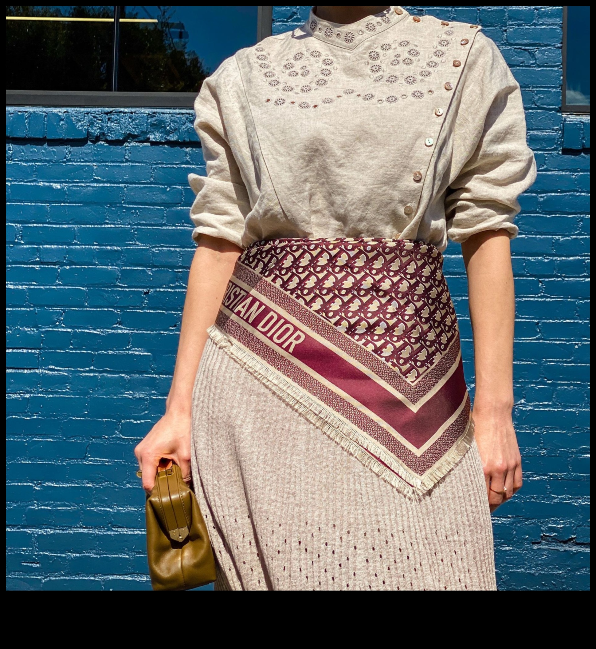 Personalizējiet savu drēbju skapi: DIY apģērbu un aksesuāru idejas