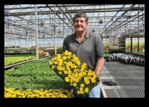 Izkopiet prieku: atklājiet siltumnīcu dārzkopības burvību