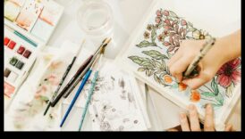 Palešu parāde: mākslas piederumi un radošas dāvanas