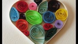 Amatniecība ar Papercraft Quilling Strips: Sarežģītu dizainu izveide